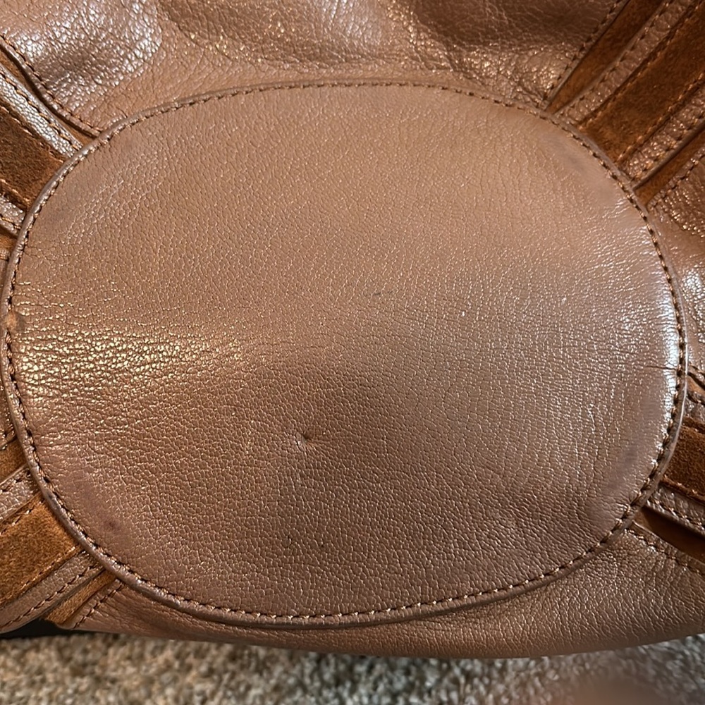Handbag - Picture 11 of 12